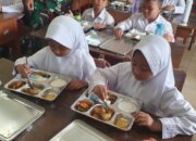 Makan Bergizi Gratis, Perbaiki Gizi dan Perekonomian Masyarakat