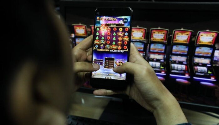 Pemerintah Optimalkan Kolaborasi Internasional Demi Berantas Judi Daring