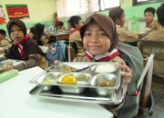 Satu Tahun Kepemimpinan Prabowo-Gibran, Pemerintah Tegaskan Komitmen Perbaiki Gizi Anak Bangsa