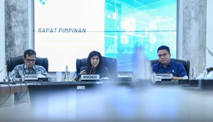 Pemerintah Tegaskan Tidak Ada Pembatasan WhatsApp Call dan Layanan VoIP