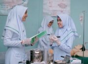 Program Apotek Desa Solusi Persoalan Pemerataan Nakes di Indonesia