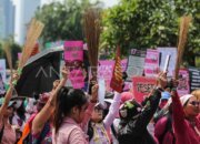 Masyarakat Bersama Aparat Tegakkan Demokrasi Tanpa Kekerasan