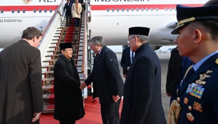 Diplomasi Dua Kutub, Presiden Prabowo Bangun Keseimbangan dari Moskow ke Paris