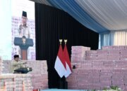 Presiden Prabowo Tegaskan Kredit Mekaar Harus Lebih Ringan bagi Pelaku Usaha Mikro