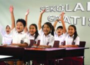 Pemerintah Pastikan Semua Anak Bisa Sekolah Gratis Sampai Sarjana